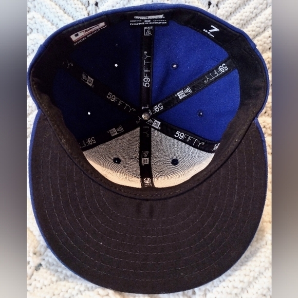 Toronto  Blue Jays New Era 59Fifty Mens Official On-Field Fitted Hat Sz 7 55.8cm - Picture 5 of 6